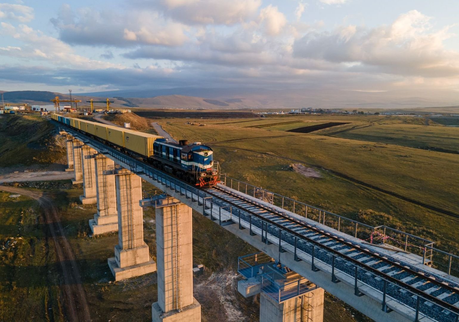 baku-tbilisi-karsi